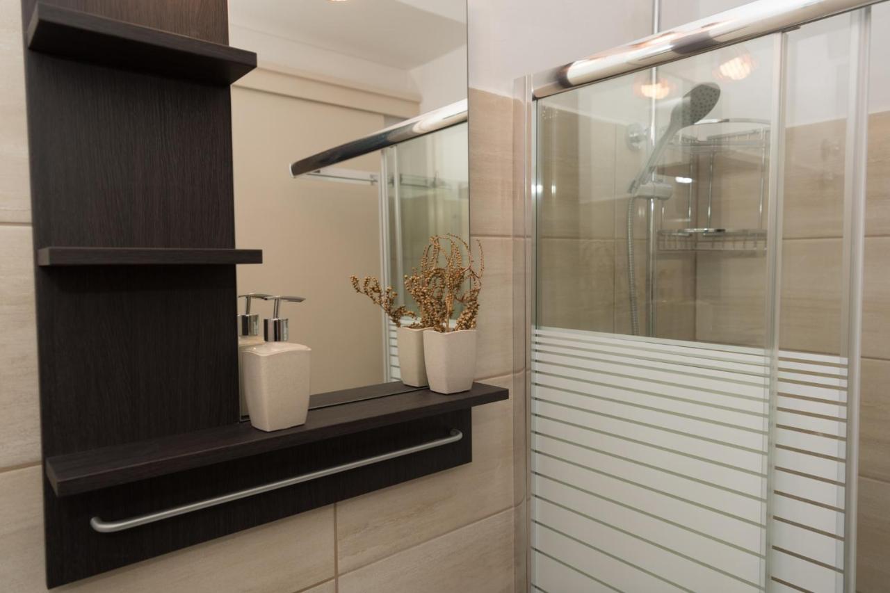 V. P. Place. Argostoli  Ngoại thất bức ảnh
